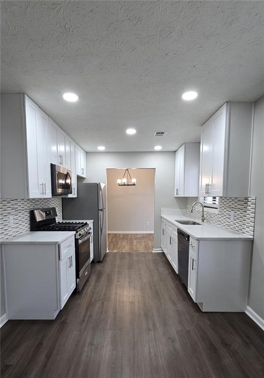 2667 Camelot Court Property Photo 8