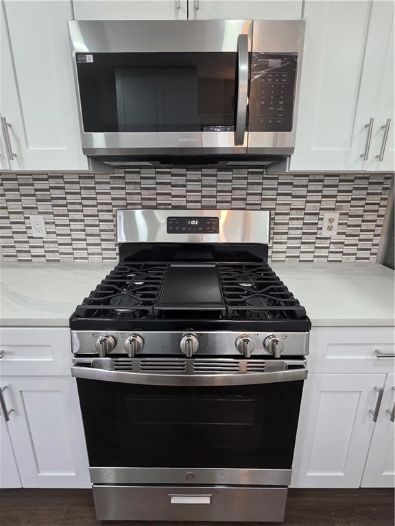 2667 Camelot Court Property Photo 9