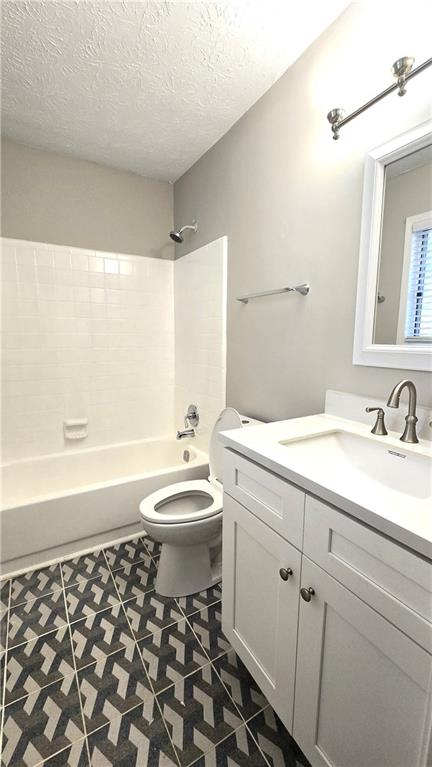 2667 Camelot Court Property Photo 13