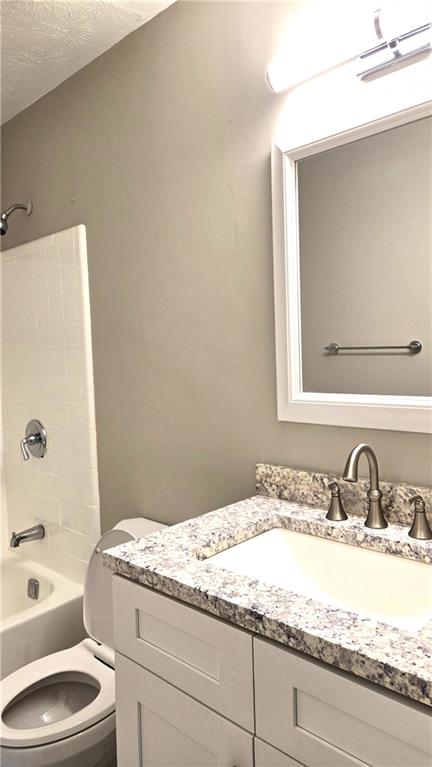 2667 Camelot Court Property Photo 19