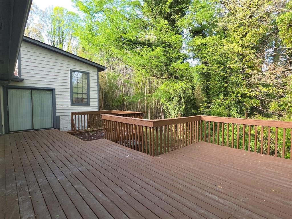 2667 Camelot Court Property Photo 21