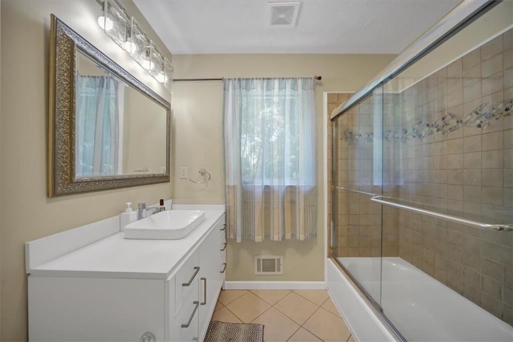 1071 Standard Drive Ne Property Photo 25