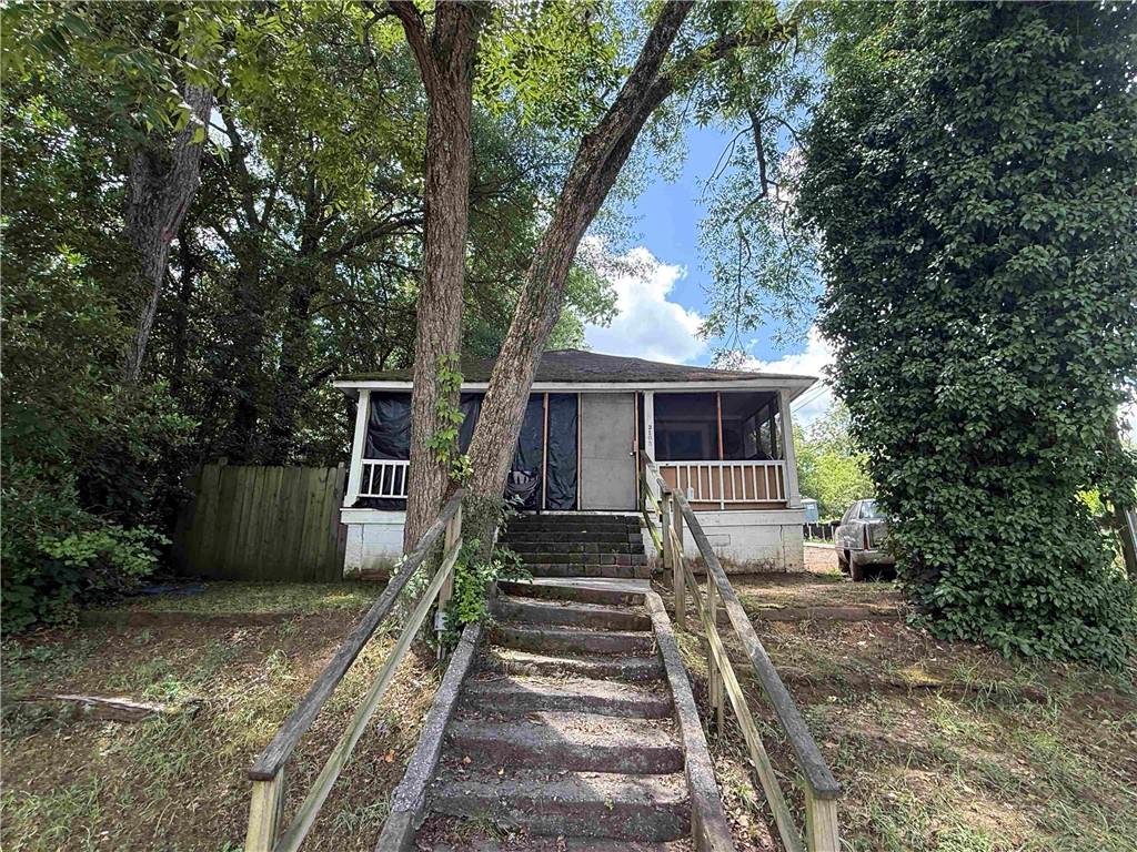 3103 Clark Street Property Photo 1