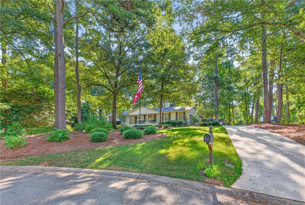 190 Gatewood Place Property Photo 1