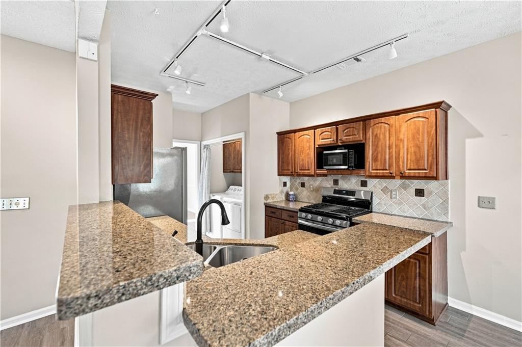 4085 Berkeley Park Drive Property Photo 15