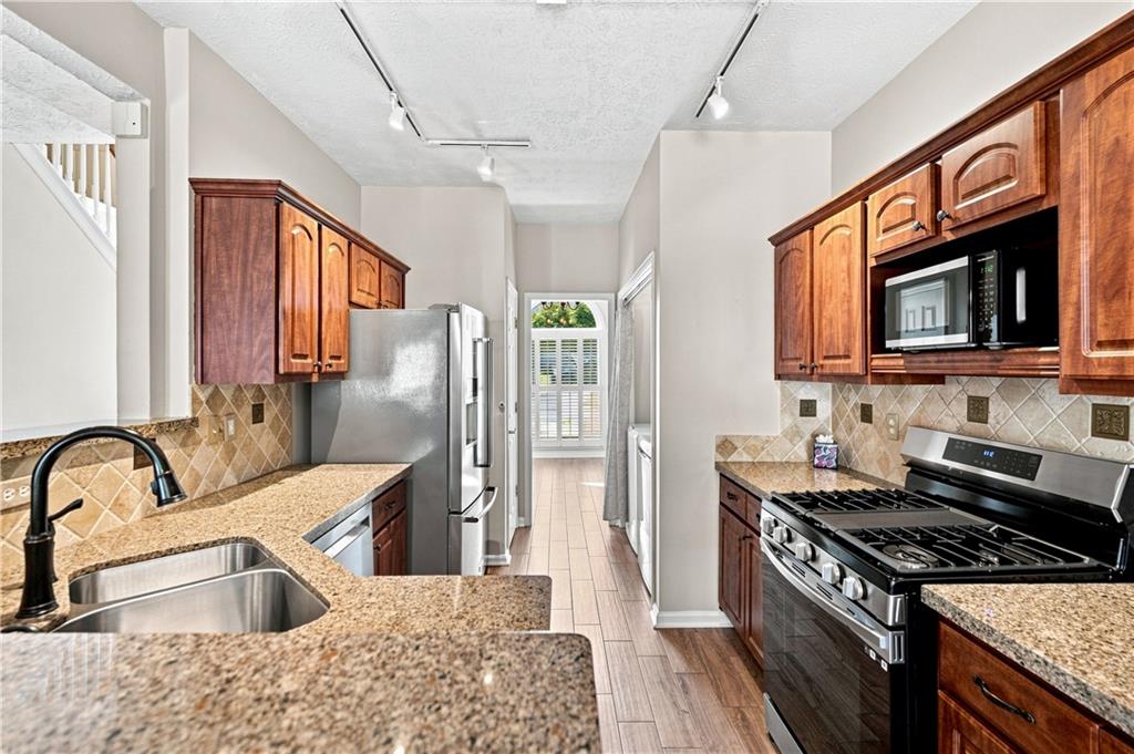 4085 Berkeley Park Drive Property Photo 17