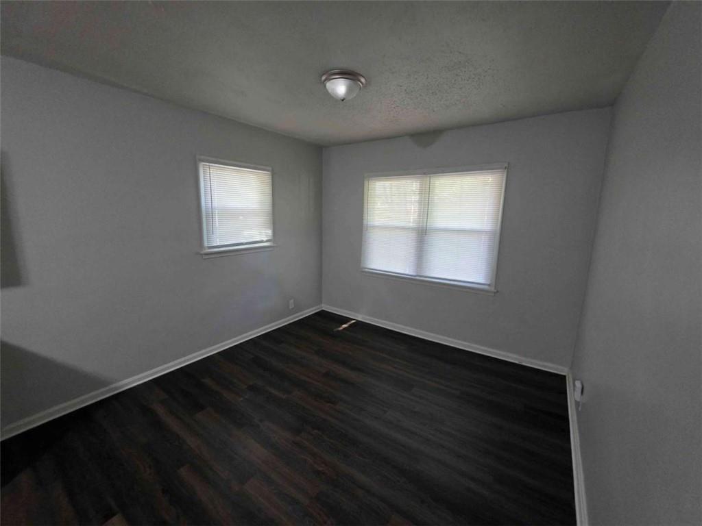 527 Walton Road Property Photo 5