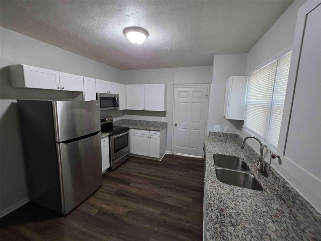527 Walton Road Property Photo 9