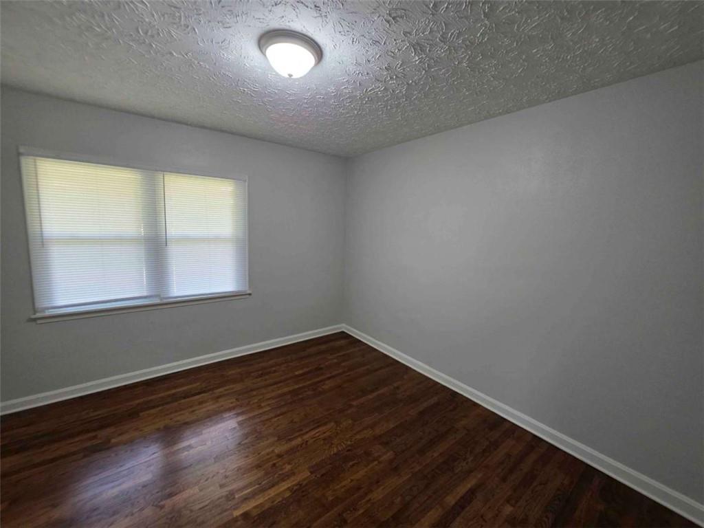 527 Walton Road Property Photo 12