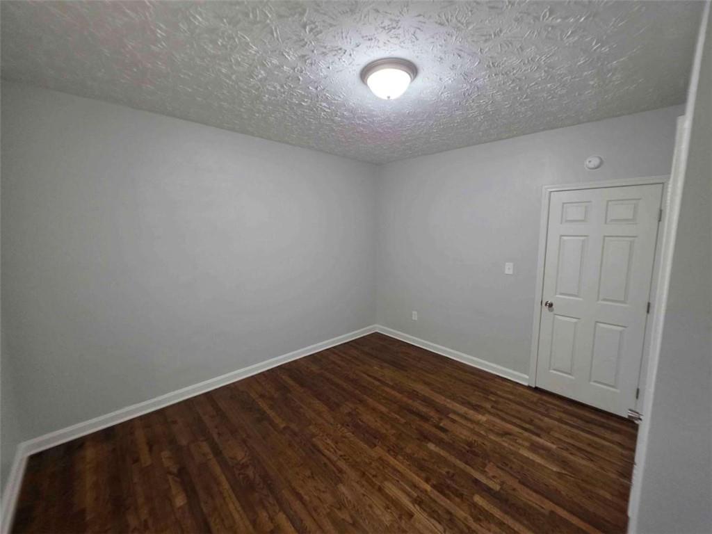 527 Walton Road Property Photo 13