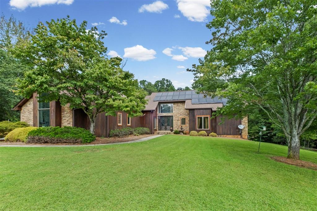 2320 Kitfox Circle Property Photo 1