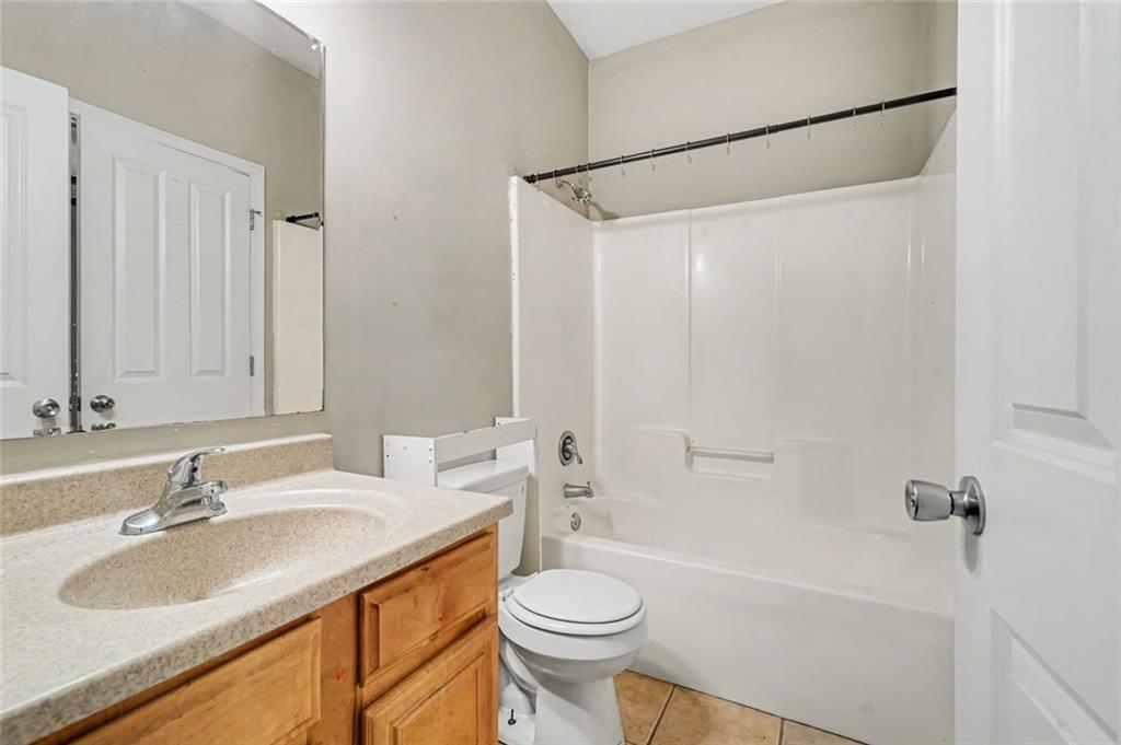 103 East Paces Drive Property Photo 11