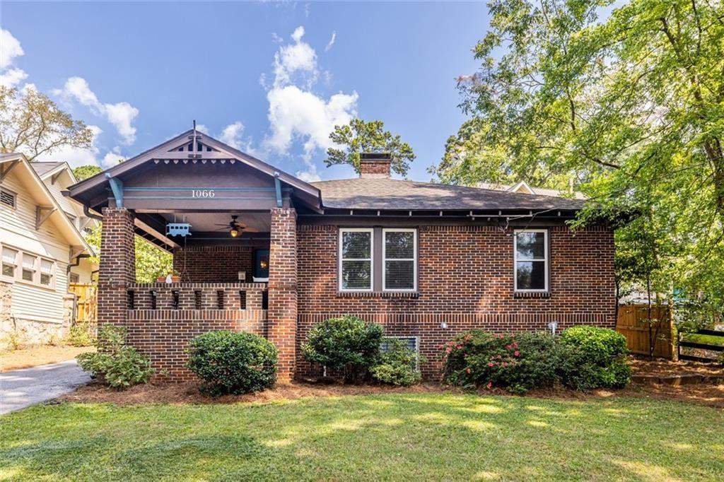 1066 United Avenue Se Property Photo 1