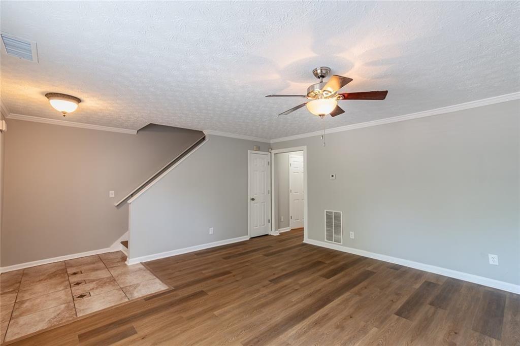 5550 Strathmoor Manor Circle Property Photo 5