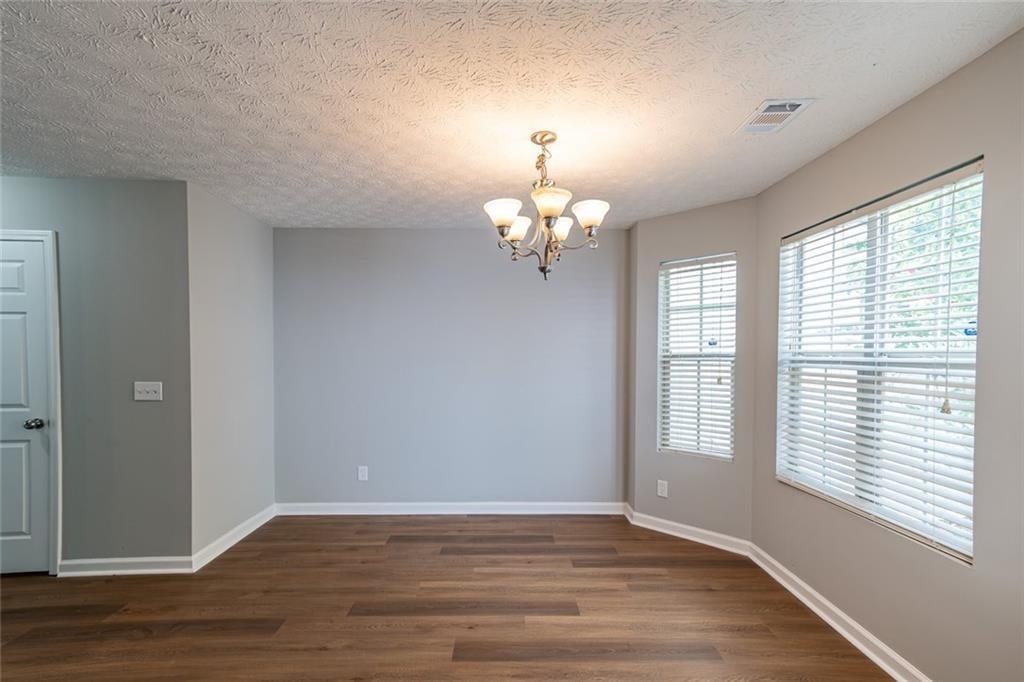 5550 Strathmoor Manor Circle Property Photo 8
