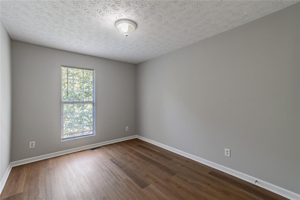 5550 Strathmoor Manor Circle Property Photo 20