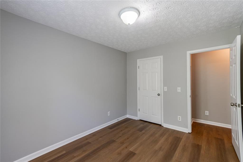 5550 Strathmoor Manor Circle Property Photo 21