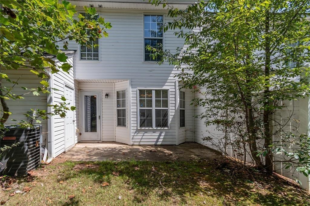 5550 Strathmoor Manor Circle Property Photo 24