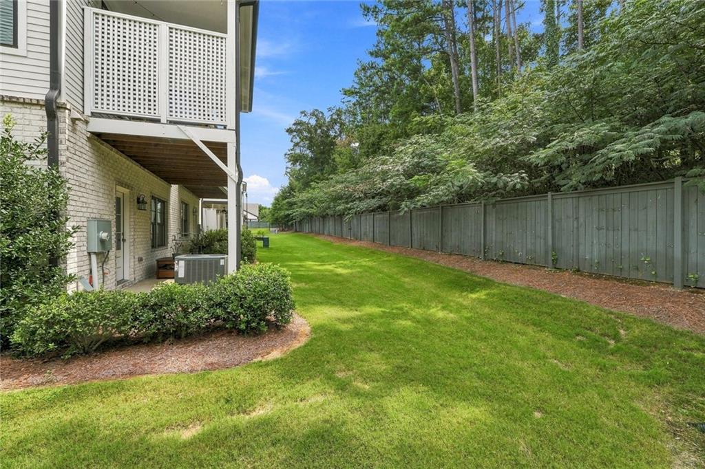 6146 Eves Way Property Photo 20