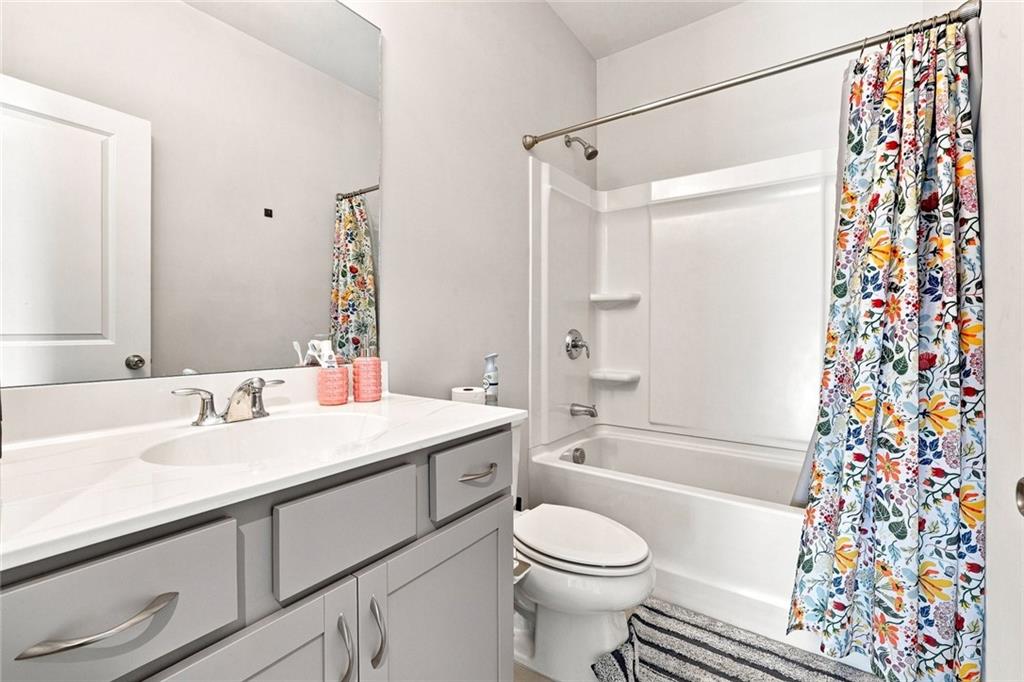 6146 Eves Way Property Photo 24
