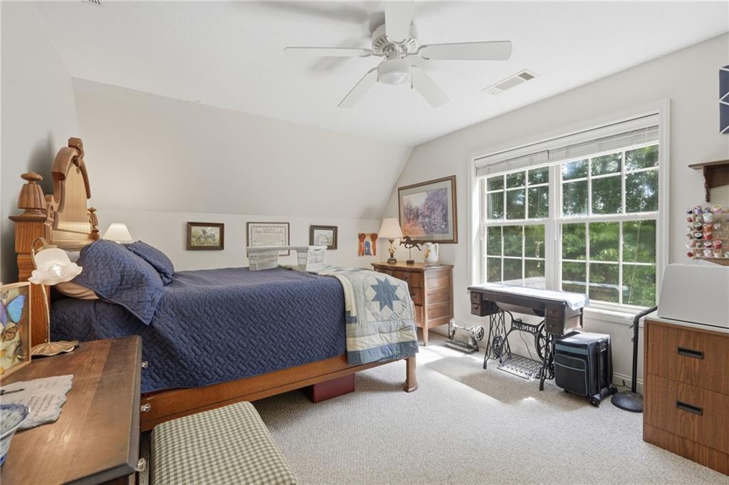 907 Rainbow Circle Property Photo 47