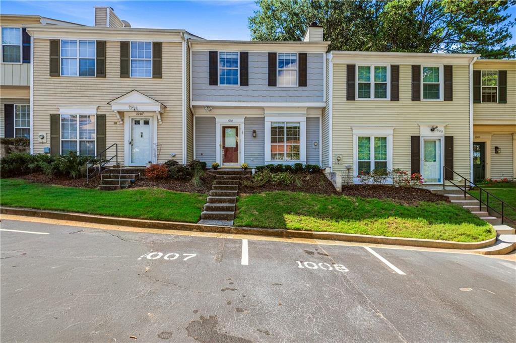 1008 Wedgewood Way Property Photo 1