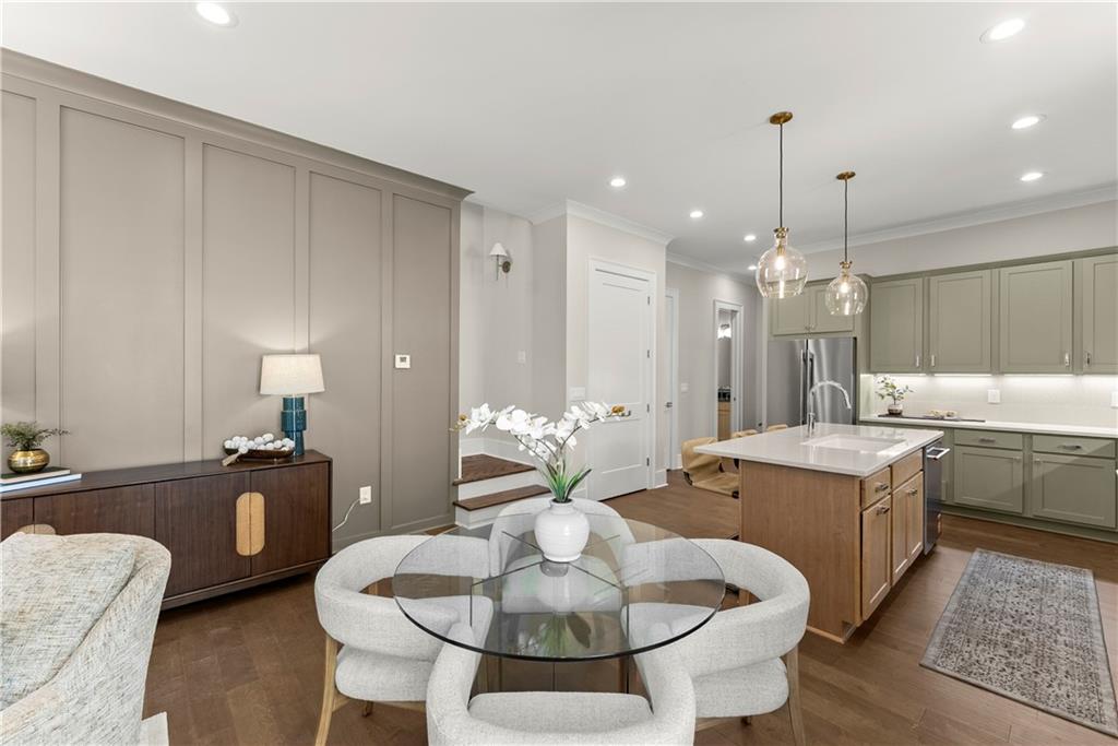 1049 Riverside Drive Property Photo 14