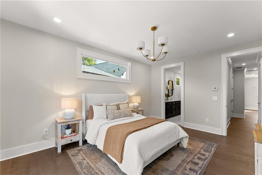 1049 Riverside Drive Property Photo 19