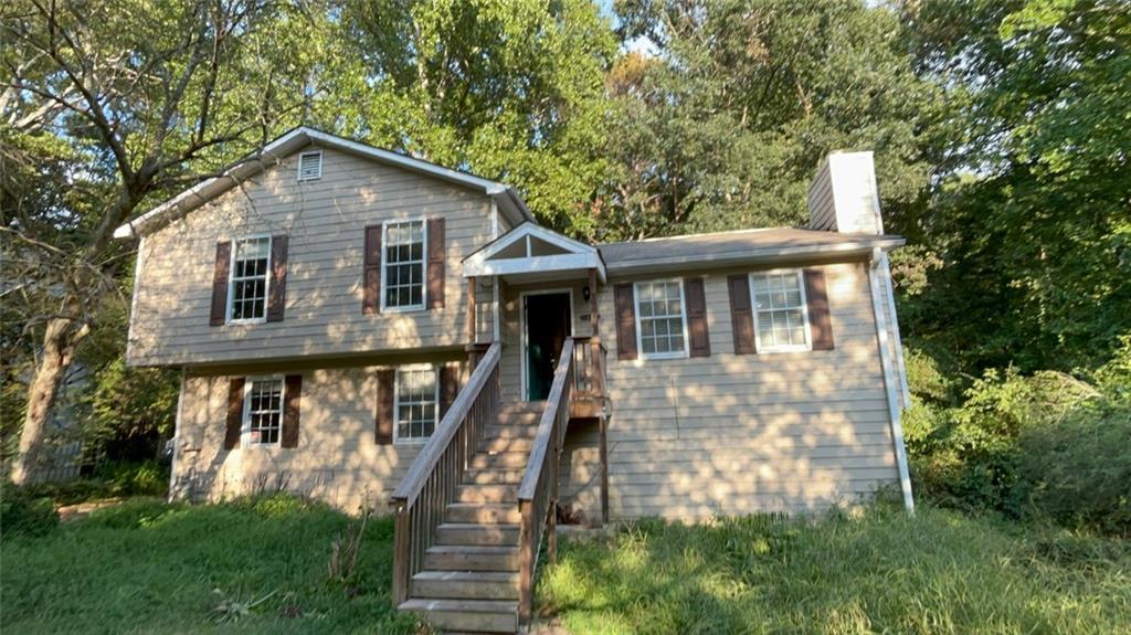 3221 Summer Wood Circle Property Photo 1