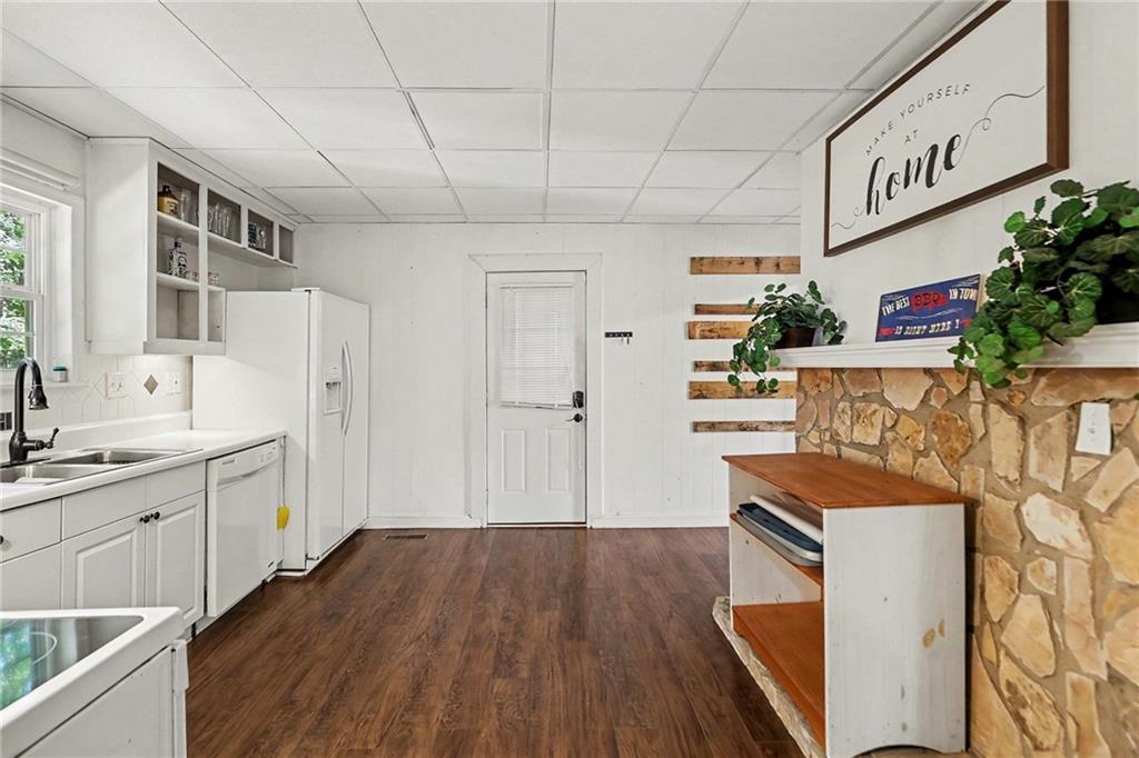 44 E Johnson Street Property Photo 14