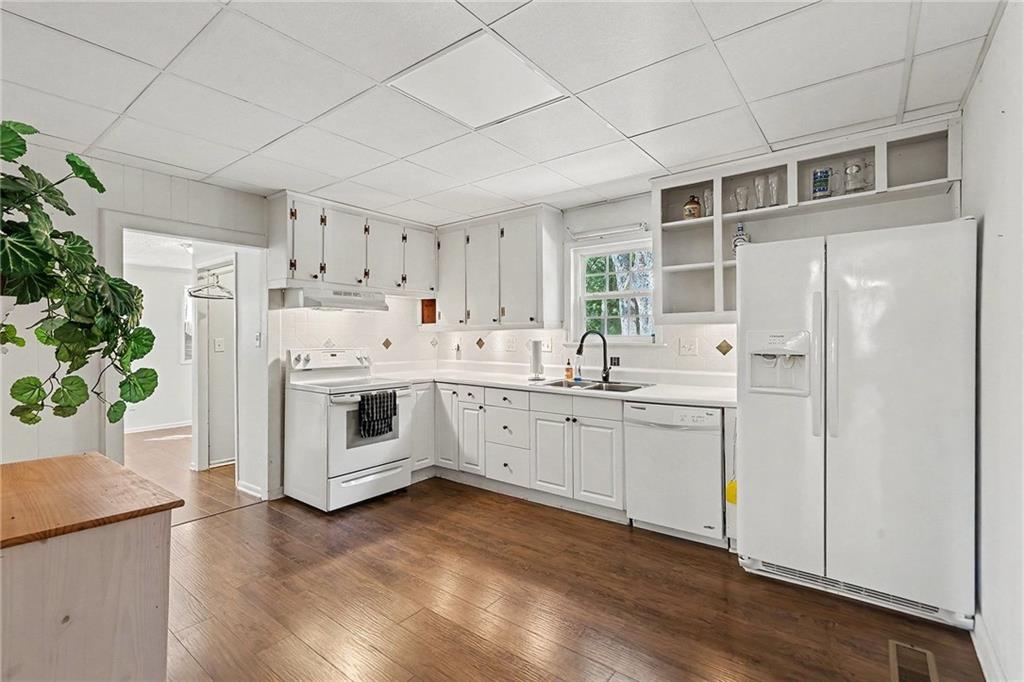 44 E Johnson Street Property Photo 15