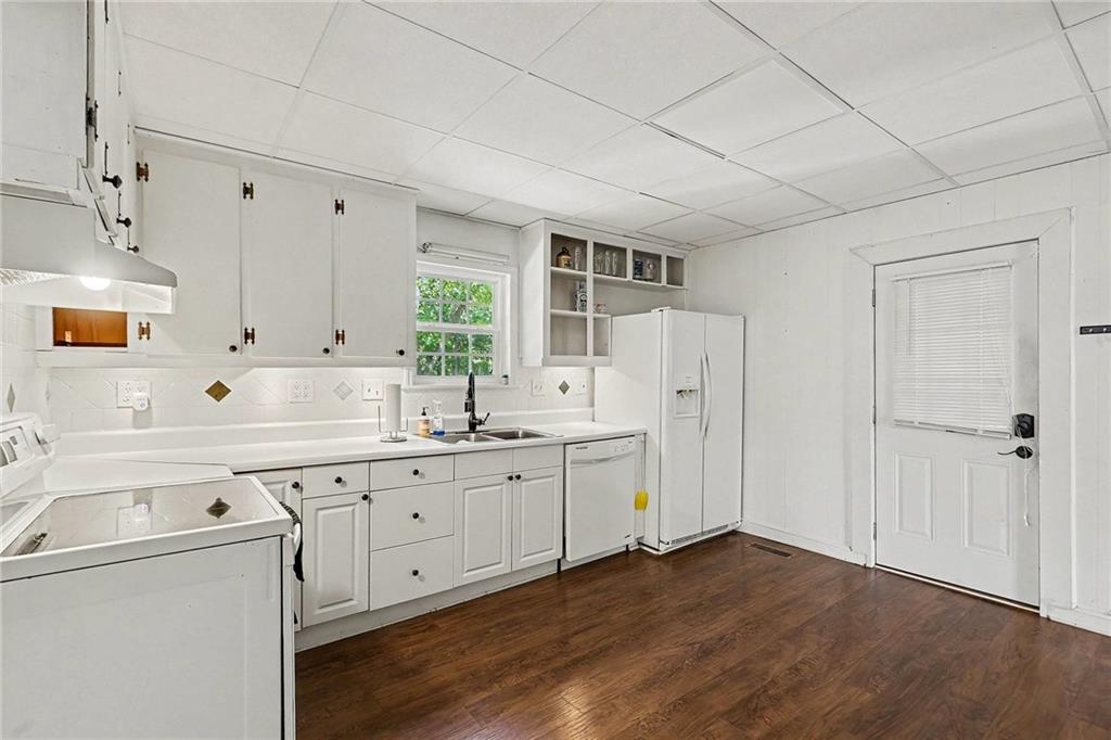 44 E Johnson Street Property Photo 17