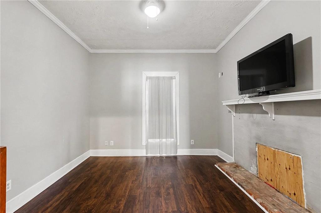 44 E Johnson Street Property Photo 20
