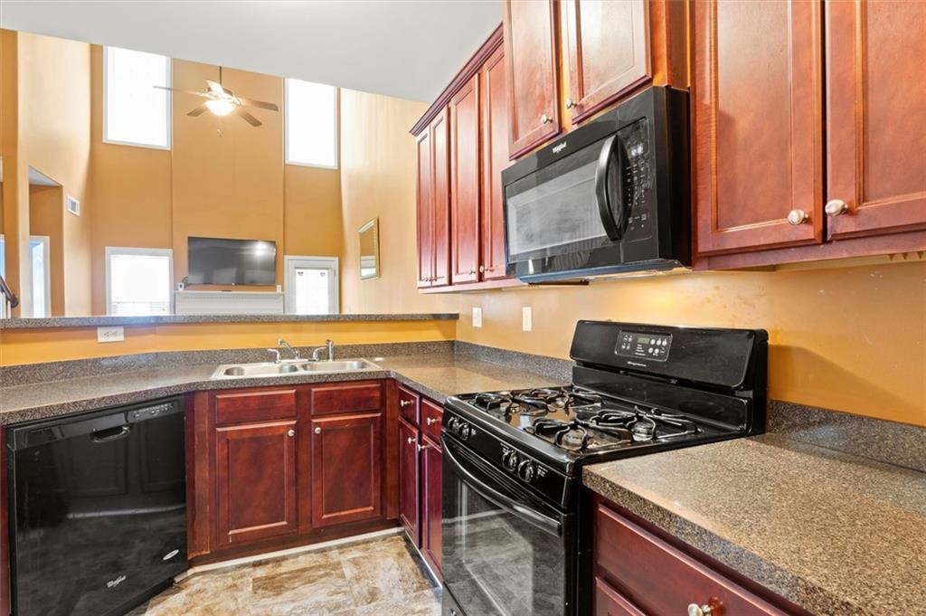 7835297 Property Photo 5