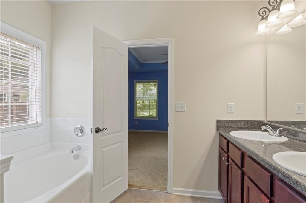 7835297 Property Photo 10