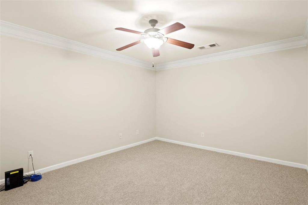 7835297 Property Photo 14