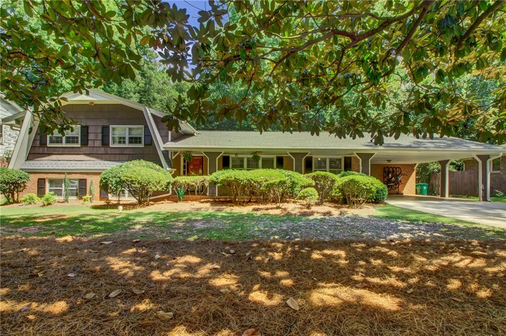 4577 N Peachtree Road Property Photo 1