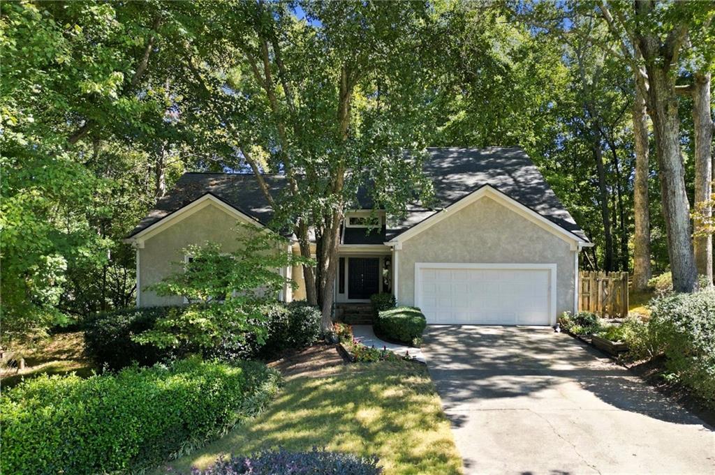 2267 Belle Vista Court Property Photo 1