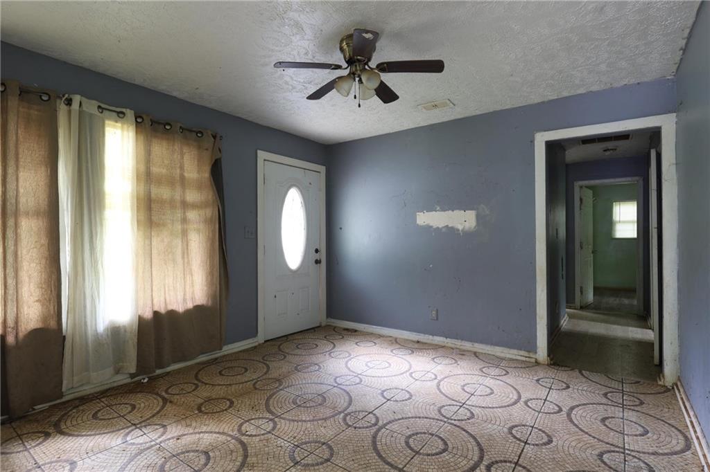 6096 Blackhawk Trail Property Photo 2
