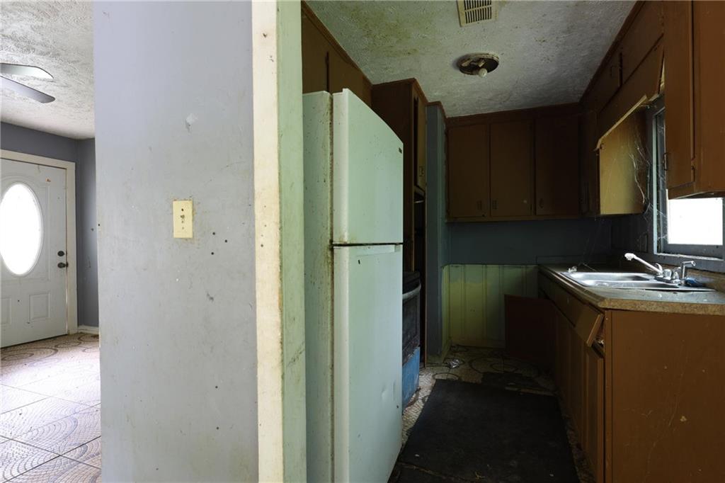 6096 Blackhawk Trail Property Photo 3