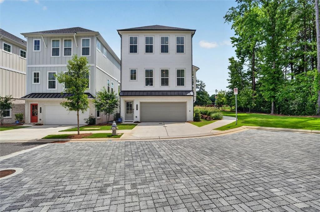 200 Pinecone Place Property Photo 2
