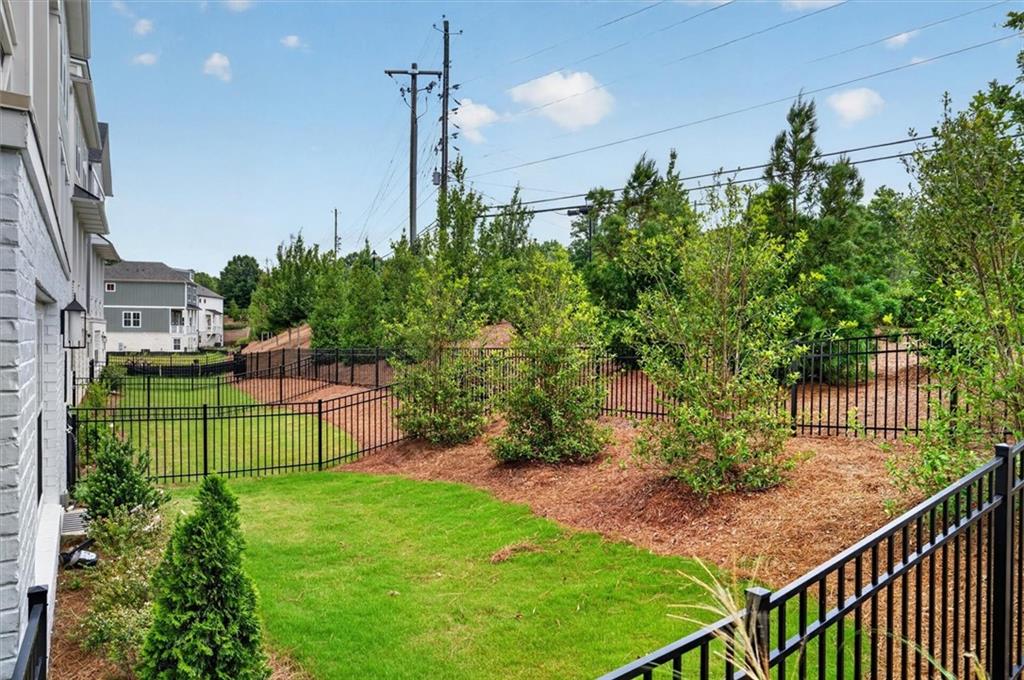 200 Pinecone Place Property Photo 5