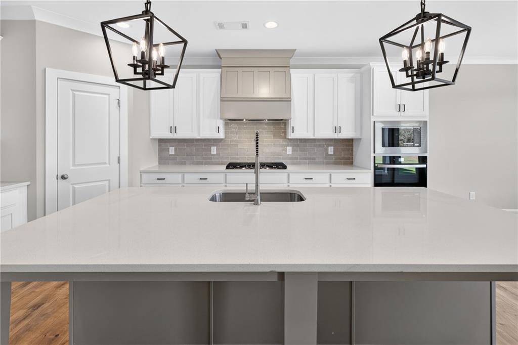 1025 Windy Hill Road Property Photo 15