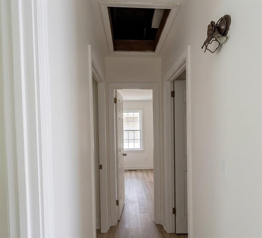 606 E Poplar St Property Photo 11