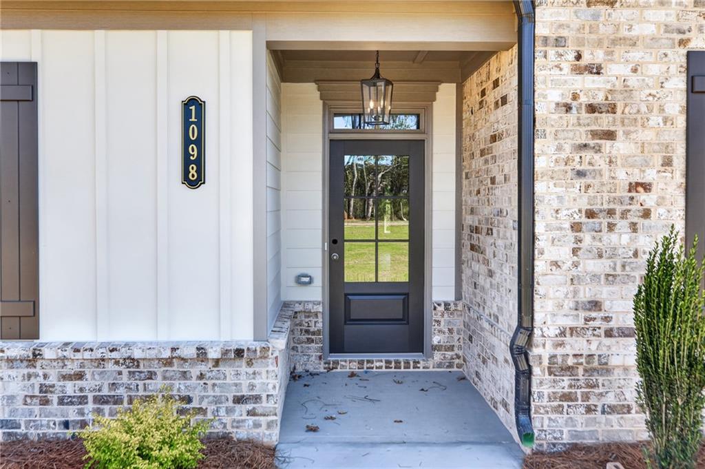 1098 Windy Hill Road Property Photo 4