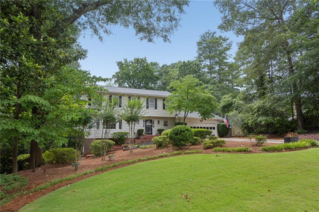 3825 Creekview Drive Ne Property Photo 1