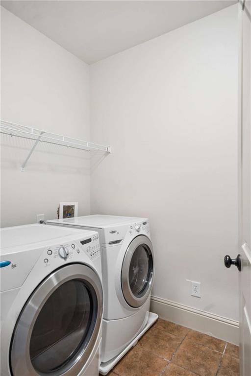 3611 E Paces Way Ne Property Photo 27