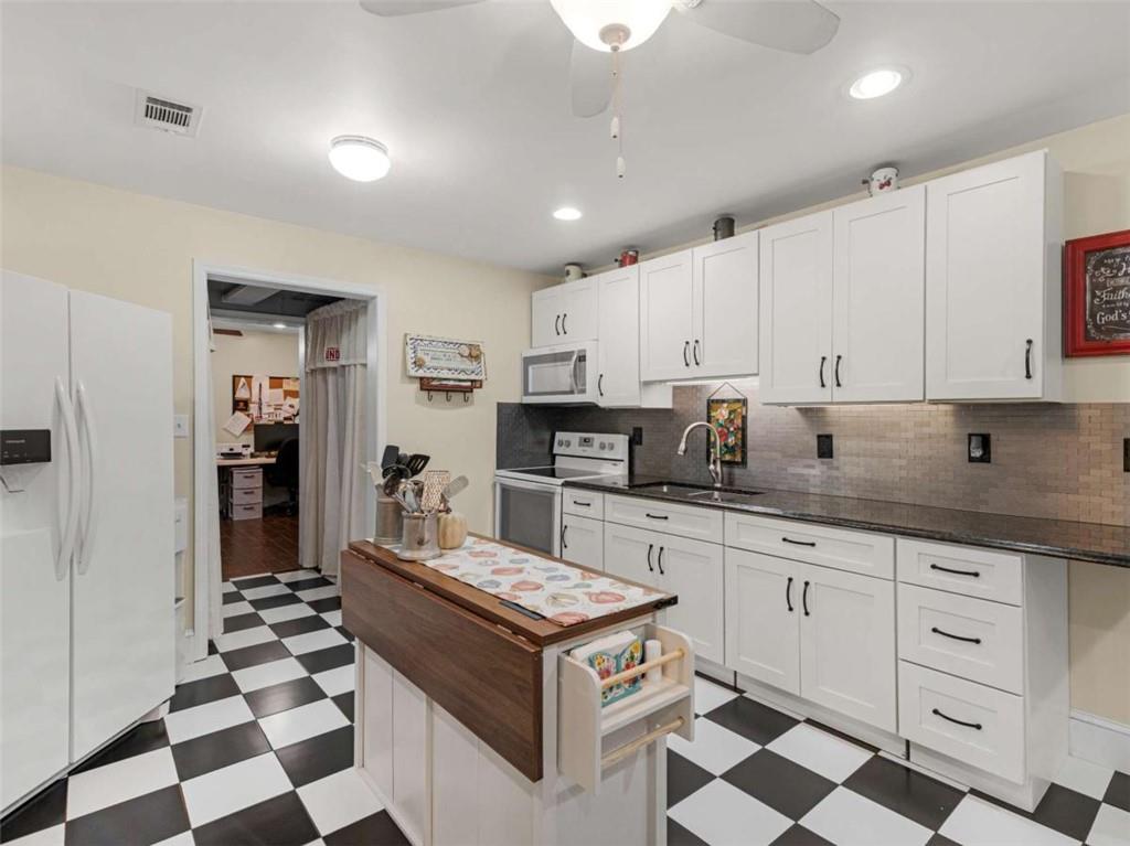 536 River Road Property Photo 17