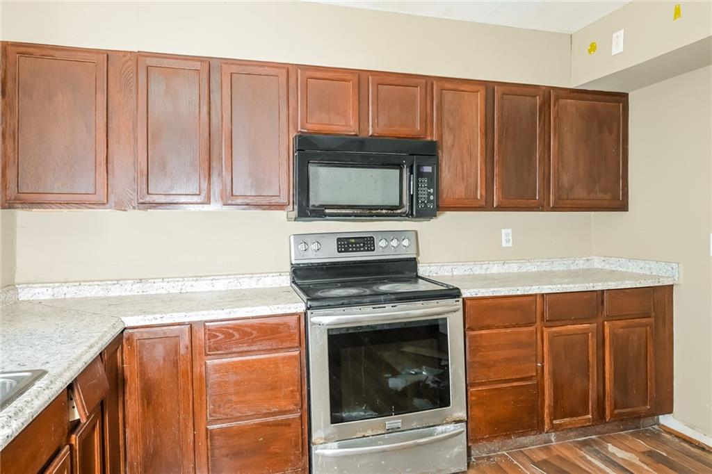 2325 E Hill Way Property Photo 11