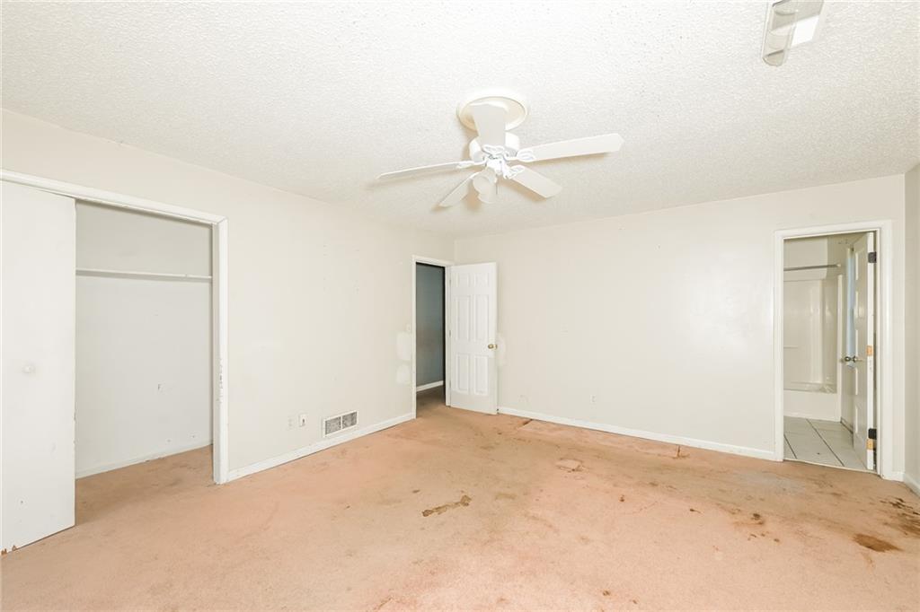 2325 E Hill Way Property Photo 14